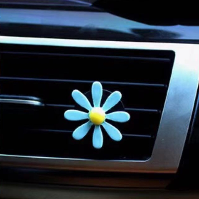 Car cartoon daisy air outlet decorative clip, creative and cute ...