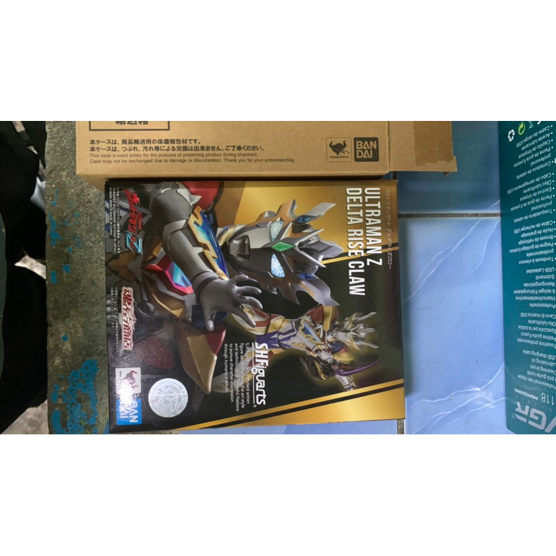 Bandai Ultraman Z Ultra Hero Series 79 Ultraman Z Delta Rise Claw