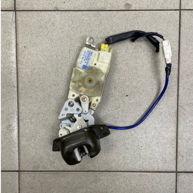 Nissan Serena C24 Rear Bonet Inner Lock | Shopee Malaysia
