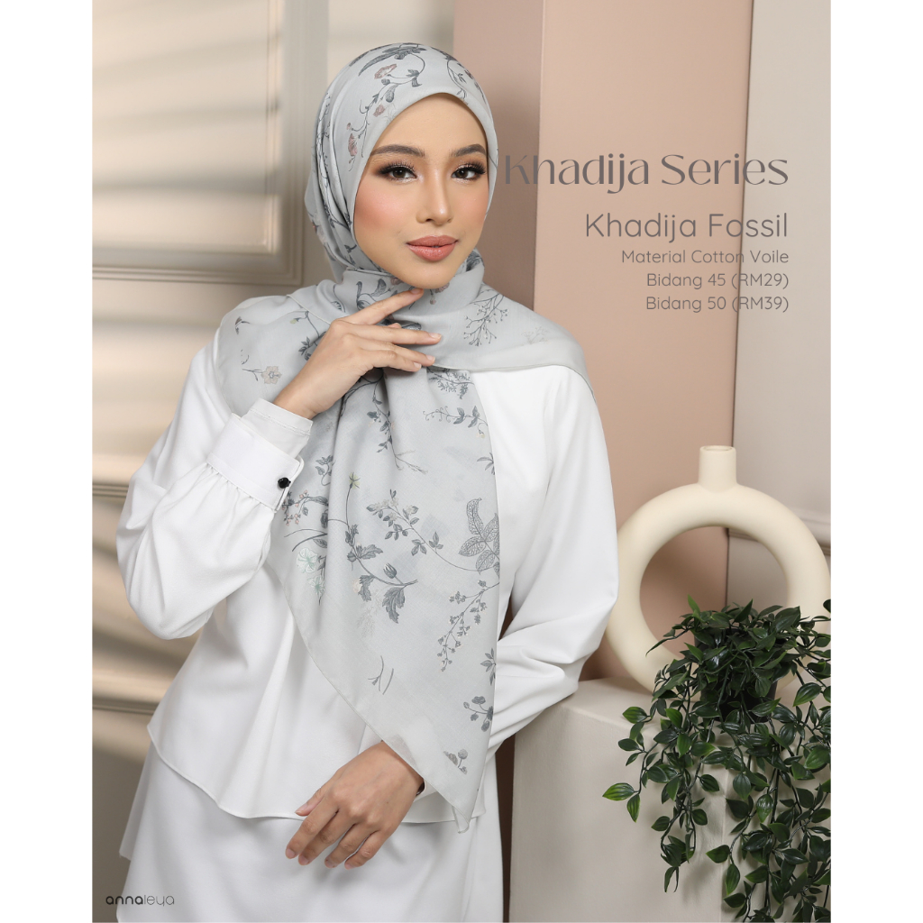 Custom Digital Printing Tudung Bawal Bidang 50 Muslim Cotton Voile Flower  Design Scarf Women Hijab - China Designer Silk Scarf and Warm Designer Scarf  price