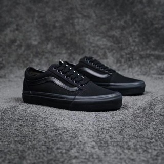 Full hotsell black vans