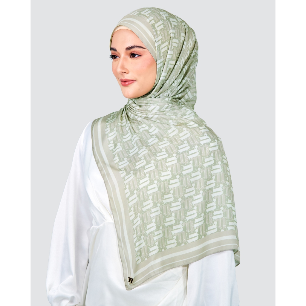naelofar satin shawl