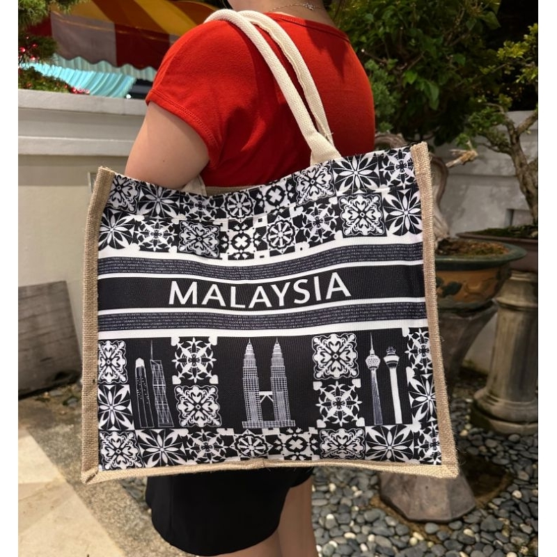 jute bag tote bag klcc bag bag twin tower canvas bag tote bag souvenir Shopee Malaysia
