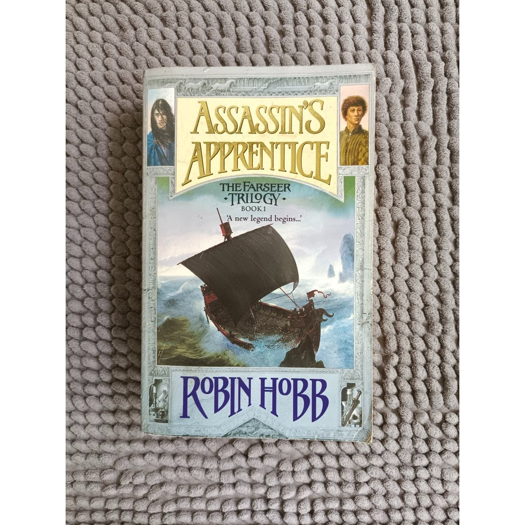 Assassin's Apprentice (The Farseer Trilogy #1) by Robin Hobb [Preloved ...