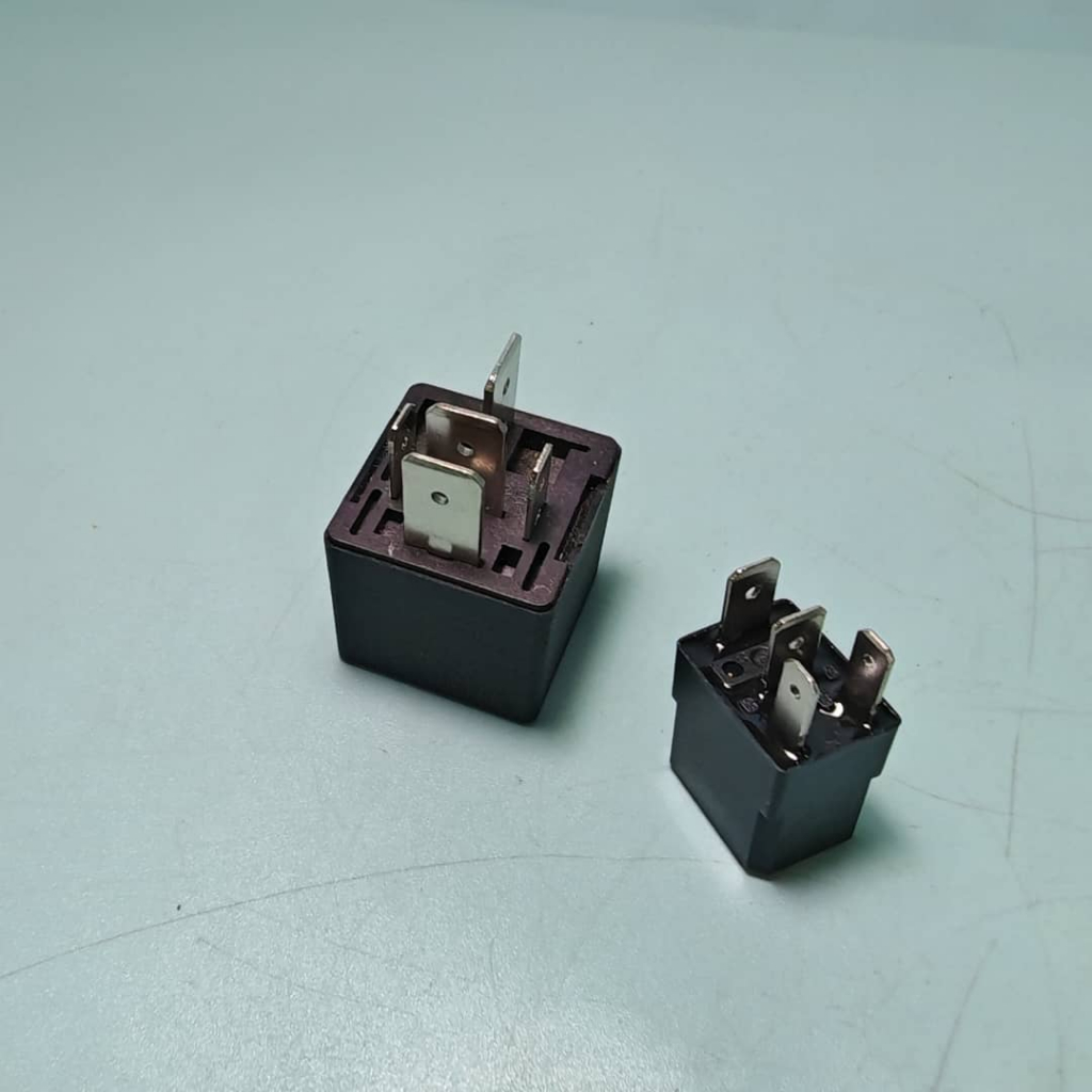 WMOTO Xtreme 150i EFI Main Relay (No 8 ) / AUXILIARY RELAY ( No 9