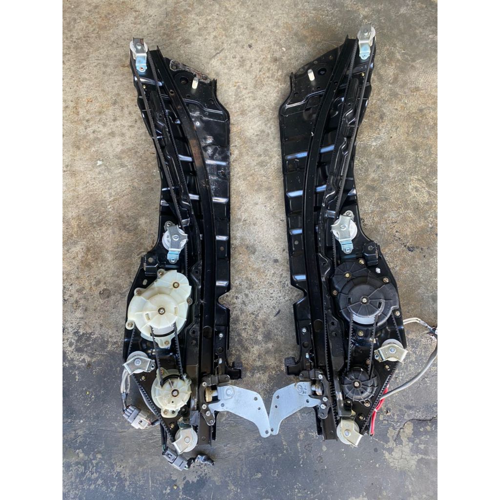 TOYOTA ESTIMA ACR30 REAR DOOR MOTOR | Shopee Malaysia