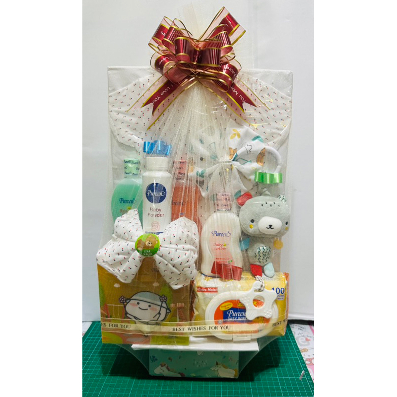 Baby best sale toiletries hamper