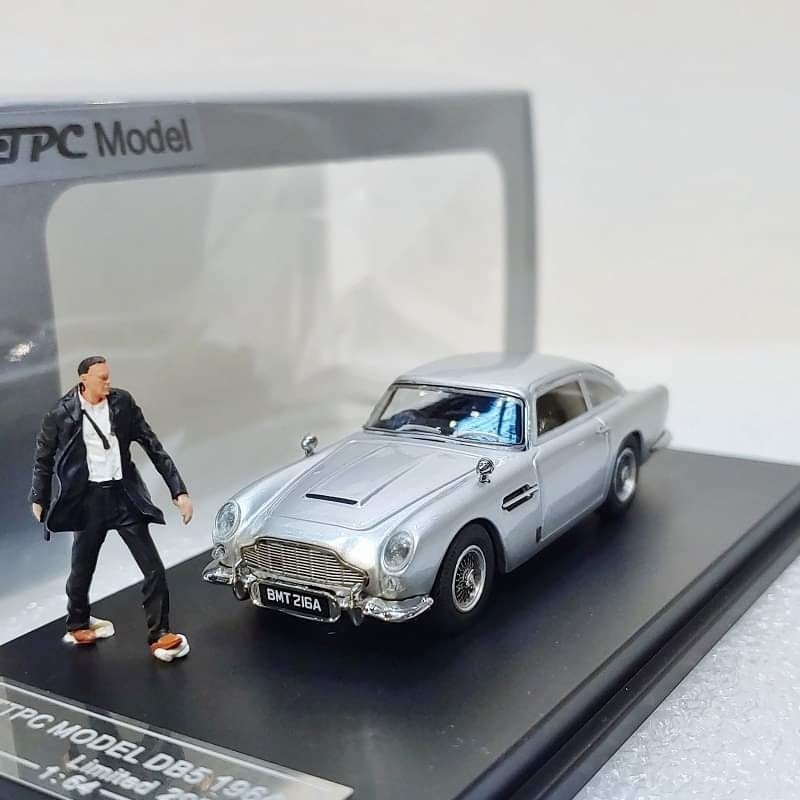 TPC Model Aston Martin BD5 1964 with James Bond Figure | Shopee Malaysia