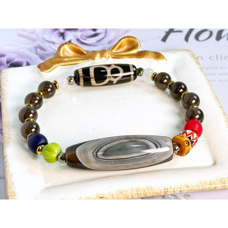 Tibetan Dzi Beads Sky Eyed Dzi Beads with God of Wealth Dzi