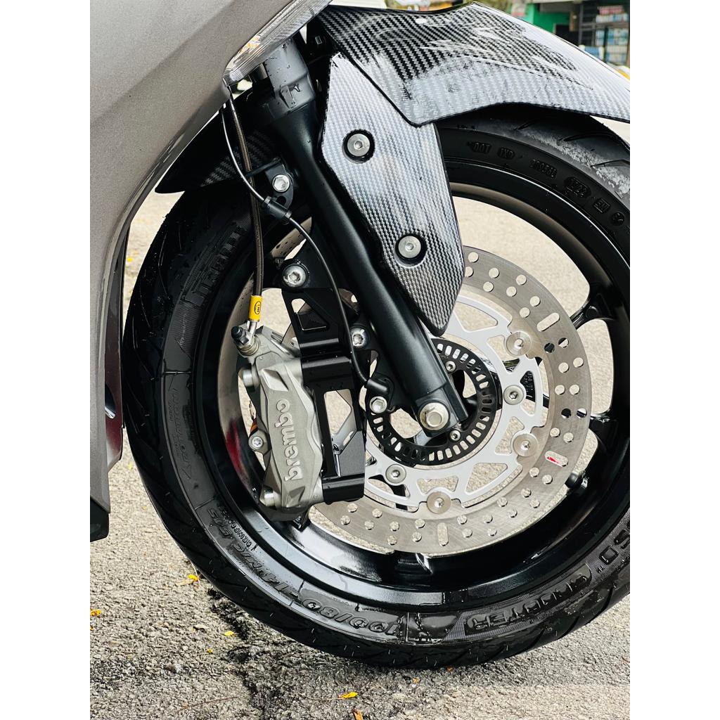 Black CNC Caliper Bracket 108MM For Yamaha NVX V1 V2 NMax Slot Lubang