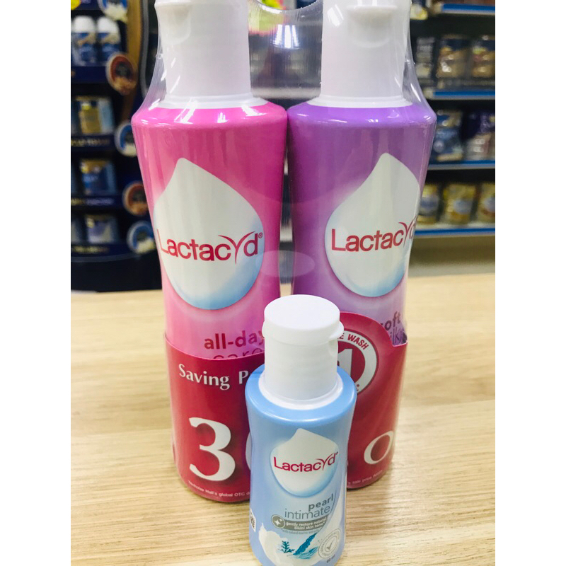 Lactacyd Soft & Silky And All Day Care Daily Feminine Wash 250ml x 2