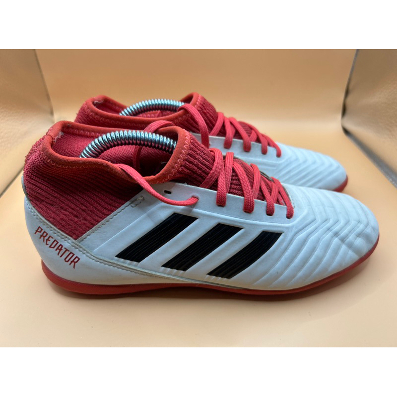 Kasut futsal hotsell adidas predator