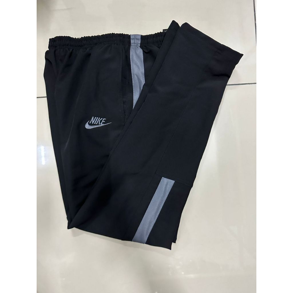 Nike Tracksuits Seluar Slim Fit Track Bottom Pants Jogger | Shopee Malaysia