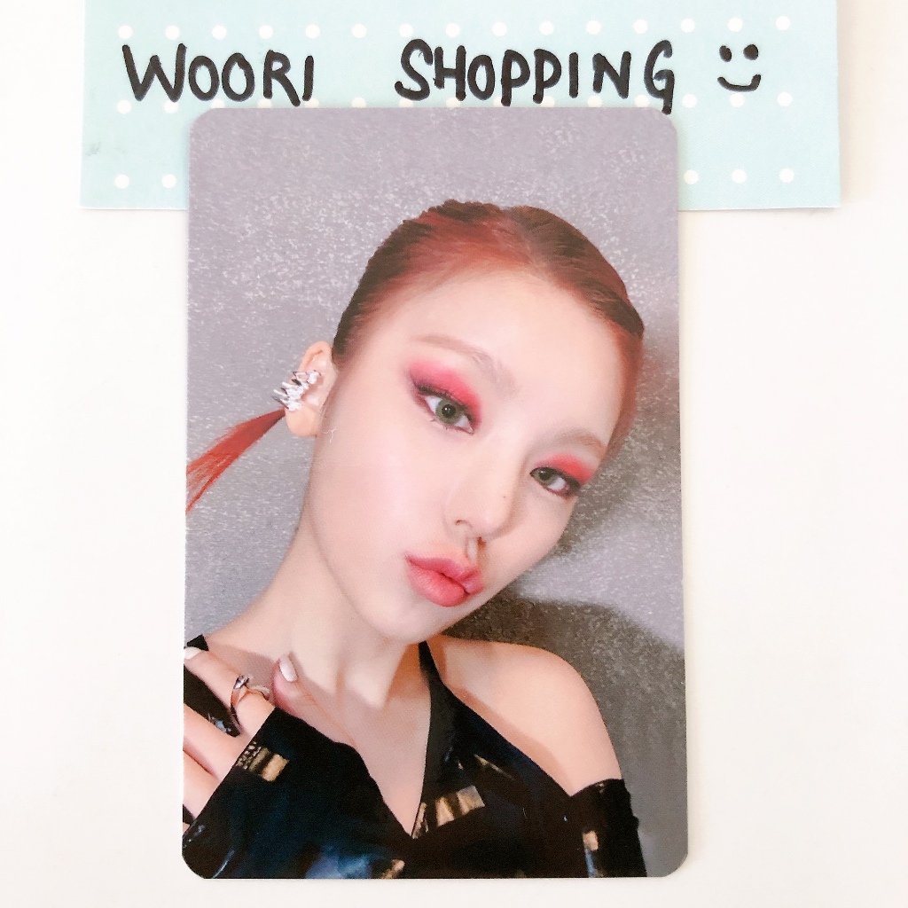 ITZY リア GUESSWHO withfans ホログラム トレカ ITZY リア GUESSWHO withfans ホログラム トレカ 【公式通販】