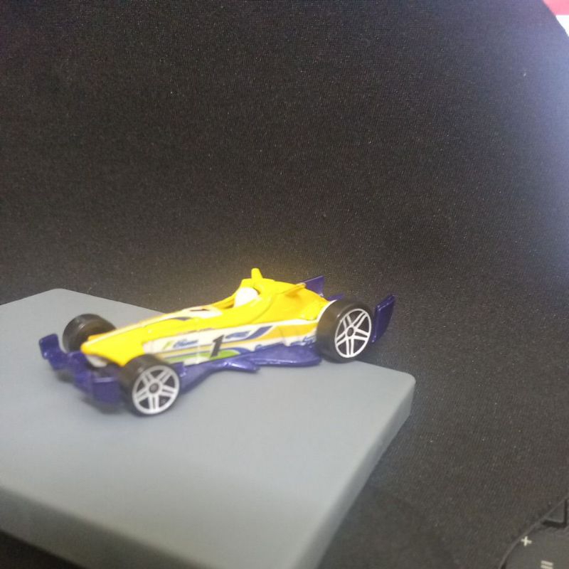 Hot Wheels F Racer Yellow Shopee Malaysia