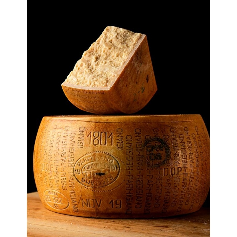 Mantova Parmigiano Regianno Cheese Wheel【40kg+/】 Shopee Malaysia