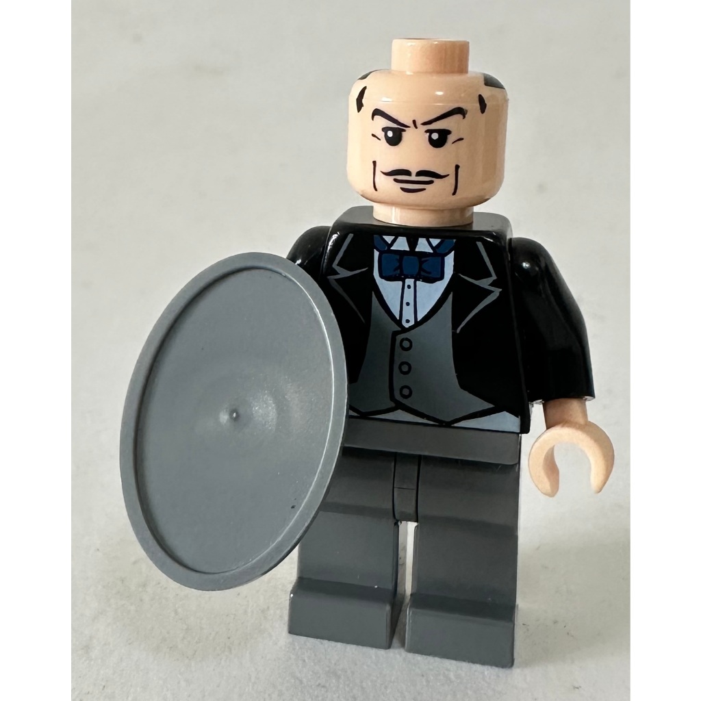 Lego alfred the butler outlet