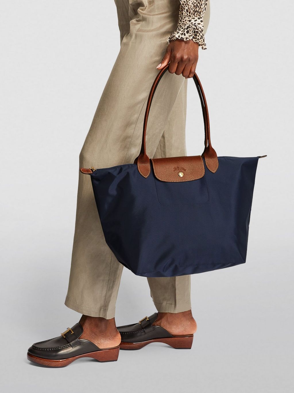 Longchamp le pliage medium navy deals