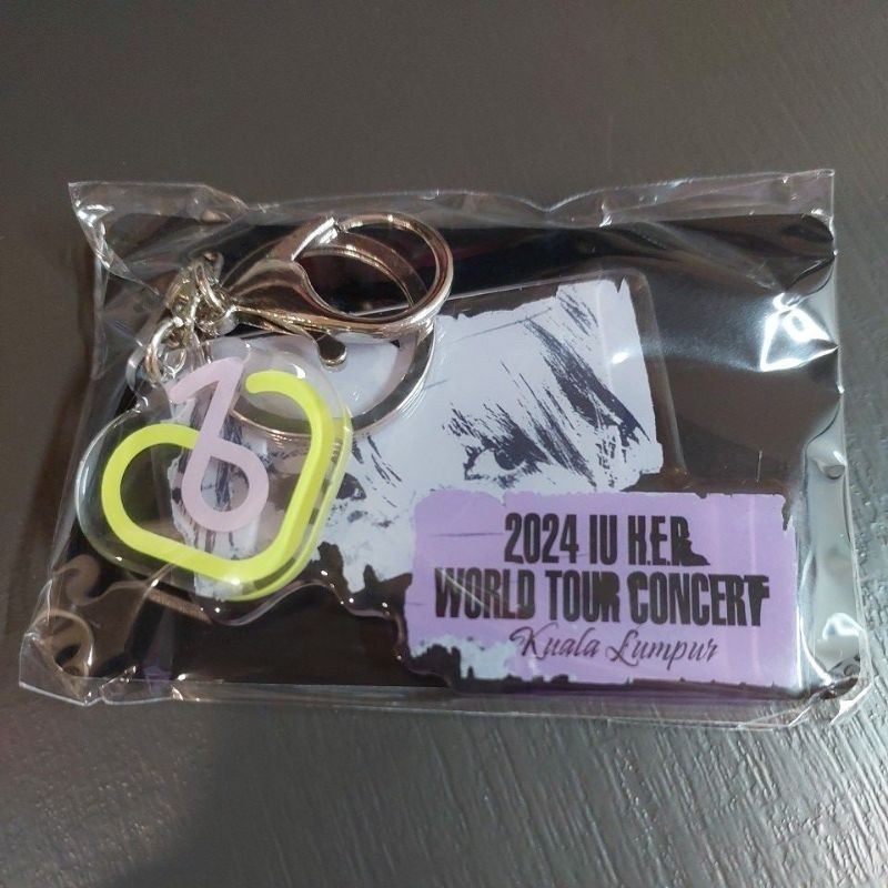 IU 2024 HEREH WORLD TOUR [Kuala Lumpur] Door gift | Shopee Malaysia