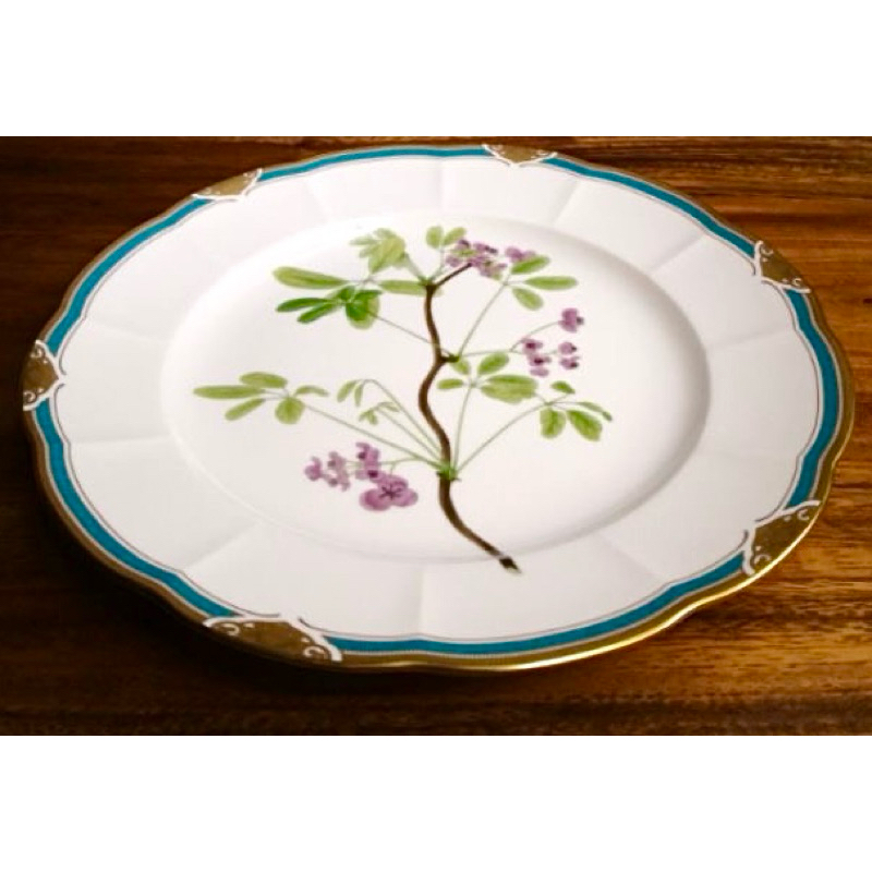 特価ブランド Narumi 27cm Siebold Florilegium Bone China Dinner Plate in 食器
