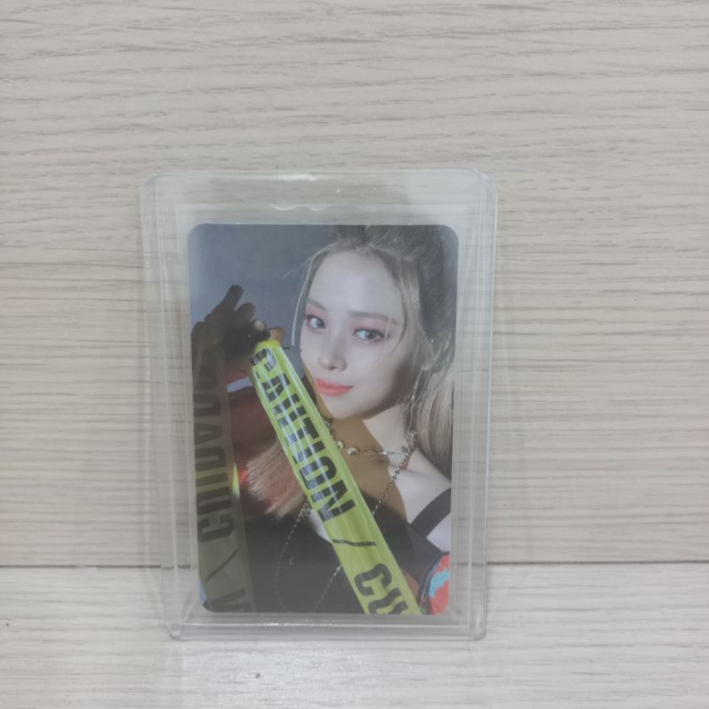 Official Itzy Ryujin Photocard Crazy in Love Cheshire Album