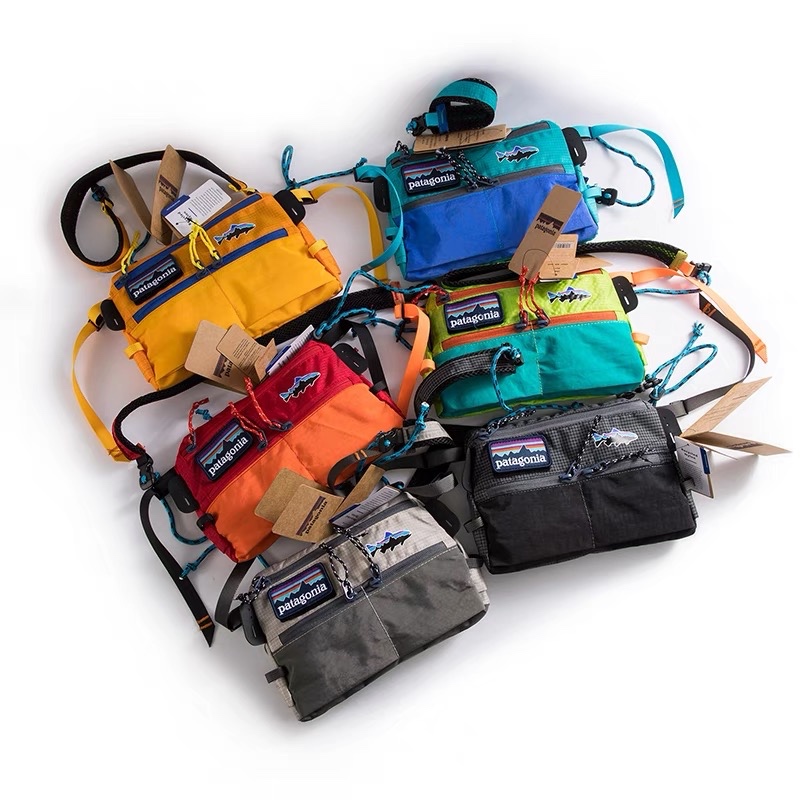 Patagonia Lightweight Waterproof Crossbody Bag Plaid Nylon Fly Fishing