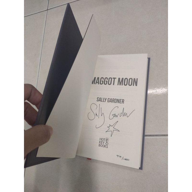 Maggot Moon