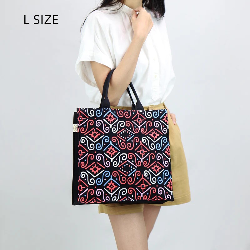 Naraya store tote bag