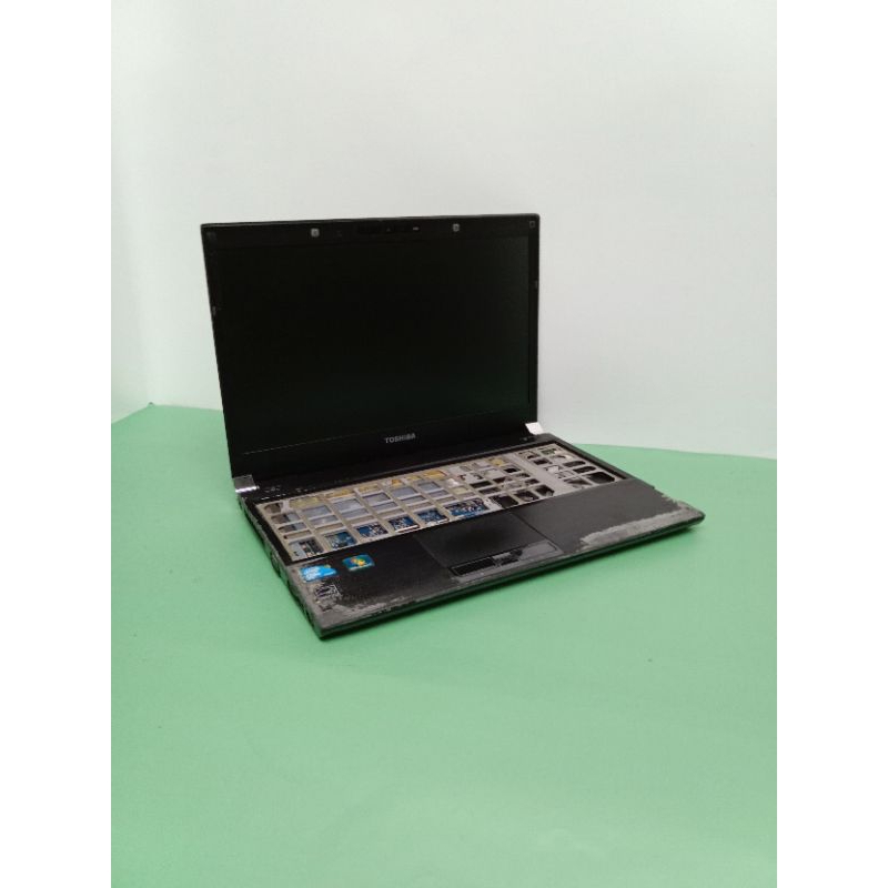 TOSHIBA laptop mode Portege R700 faulty laptop use for spare parts ...