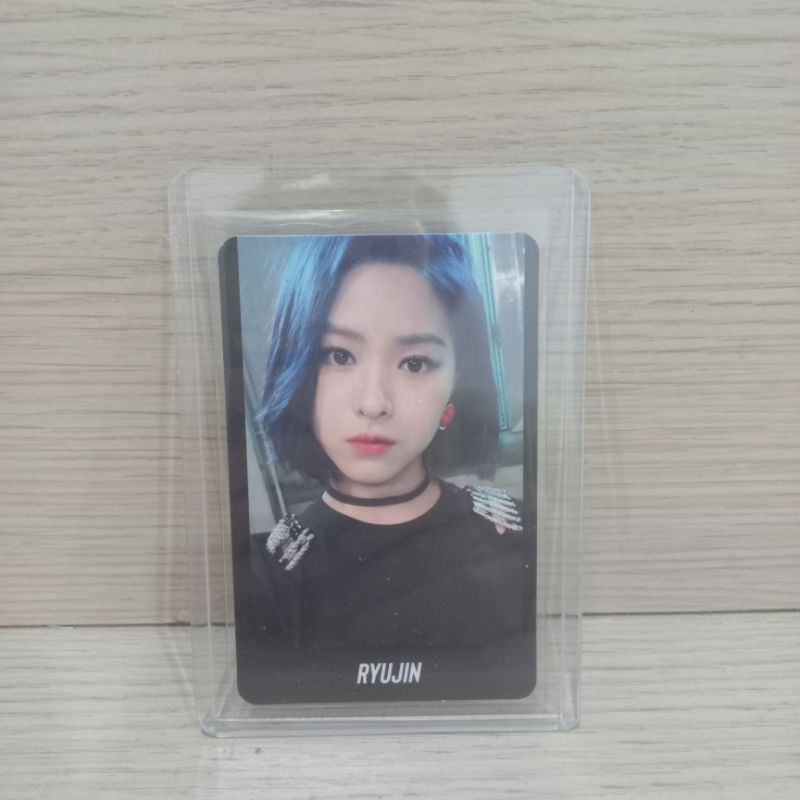 Official Itzy Ryujin Photocard Crazy in Love Cheshire Album