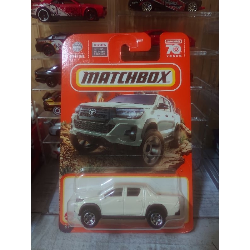 Hot Wheels Matchbox 2018 Toyota Hilux 1:64 Scale Green Truck – 40/100 Series, Die-Cast Model Car - View #4