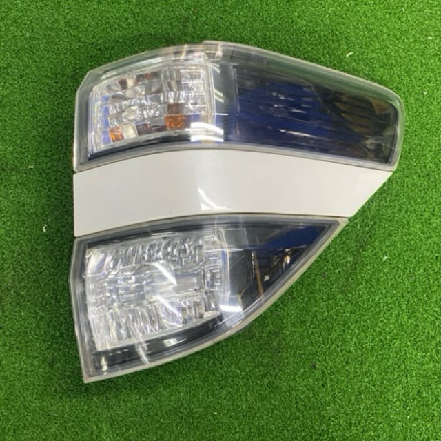 Original Toyota Vellfire ANH20 RH Tail Lamp (5829) | Shopee Malaysia