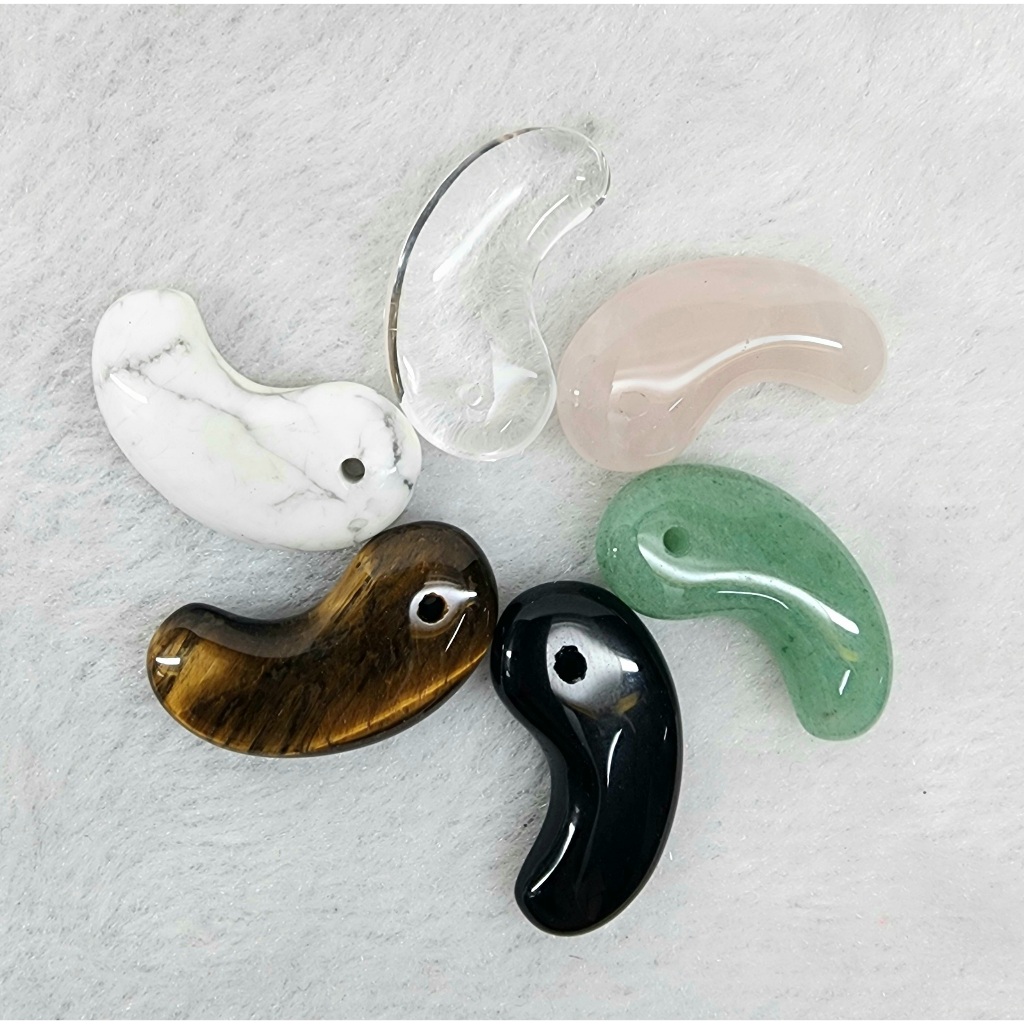 5057#天然阴阳勾玉水晶吊坠 Natural Crystal Yin Yang Hook Jade Pendant (保护 Protect ...