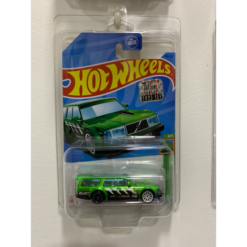 Hot Wheels Volvo 240 Drift Wagon (STH Factory Sealed) | Shopee Malaysia