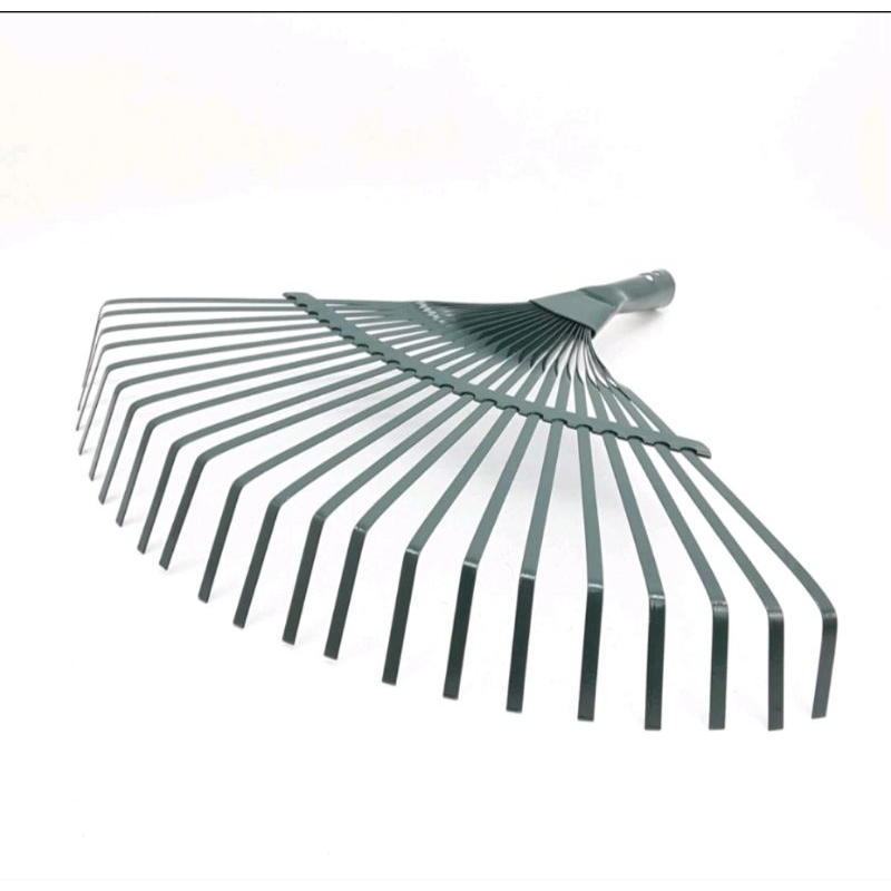 Mengaru rumput (besi 22gigi) /Heavy Duty 22T Iron Garden leaf rake ...