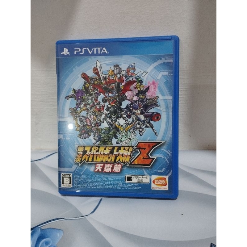 PS Vita レッド 美品 ゴッドイーター2 スパロボZ時獄篇