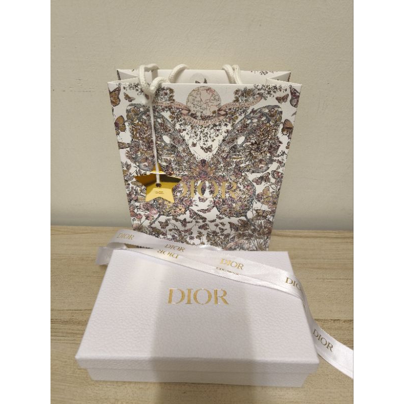 Dior packaging bag hotsell