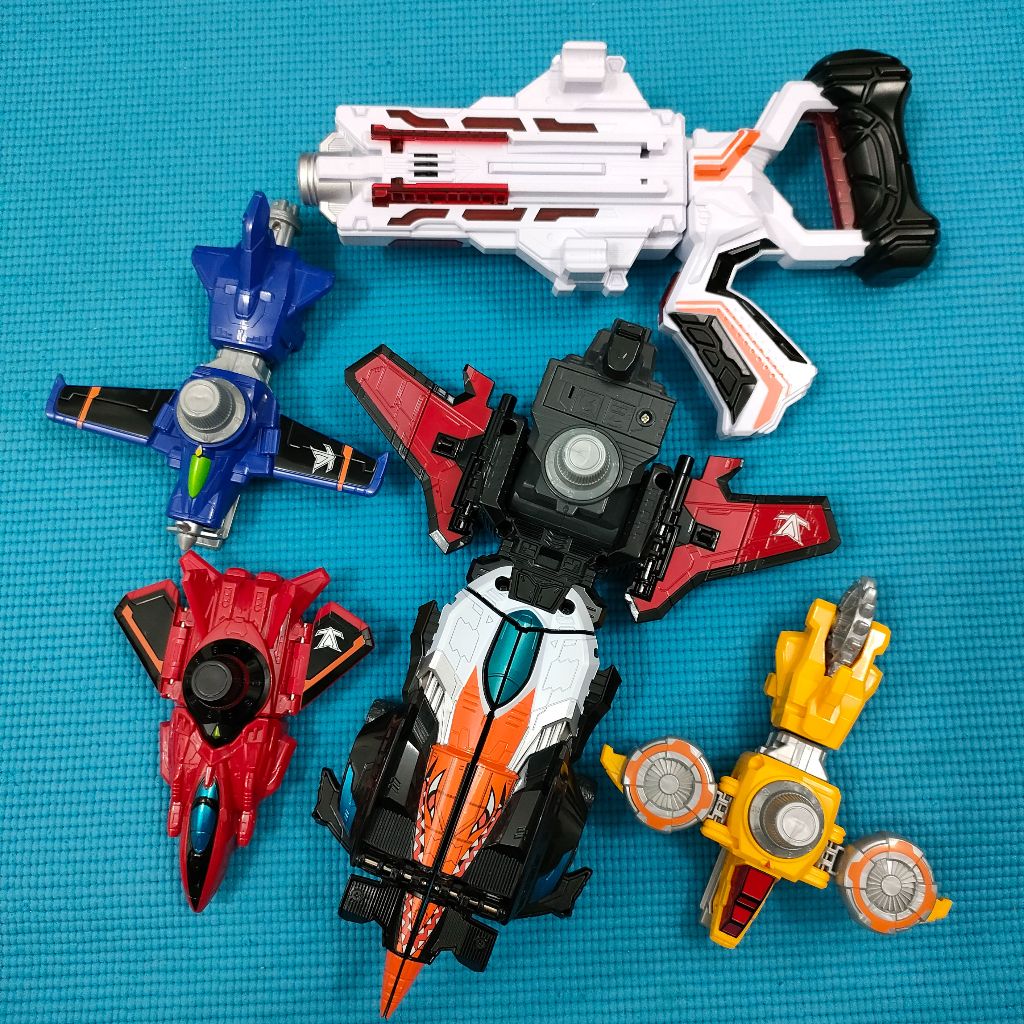 VS Changer Kaitou Sentai Lupinranger VS Keisatsu Sentai Patranger Good ...