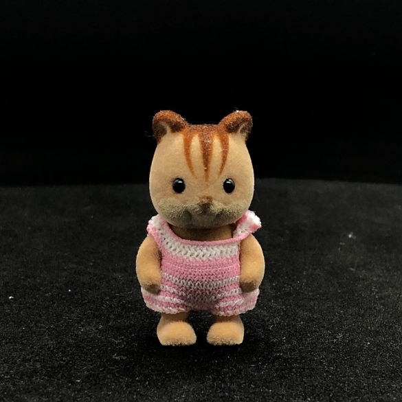 New Epoch Sylvanian Families Walnut Squirrel family baby with dress set doll animal forest collectible kids rabbit Shopee Malaysia