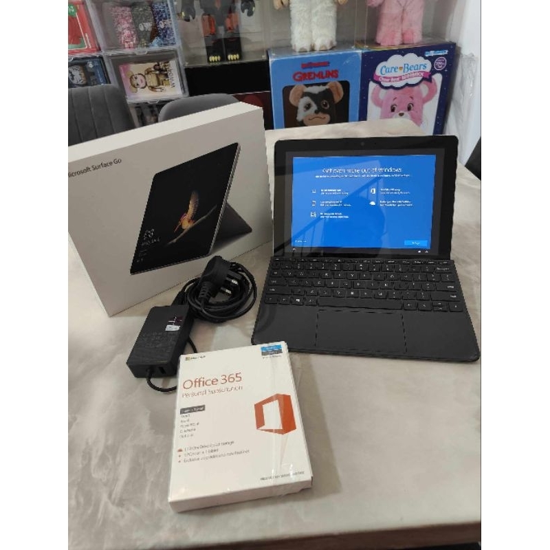 Microsoft Surface Go / Model:1824 CPU: Pentium 4415Y