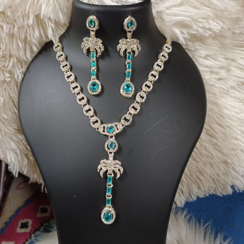 Kareena Kapoor Inspired Replica Budget Necklace Set | Shopee Malaysia