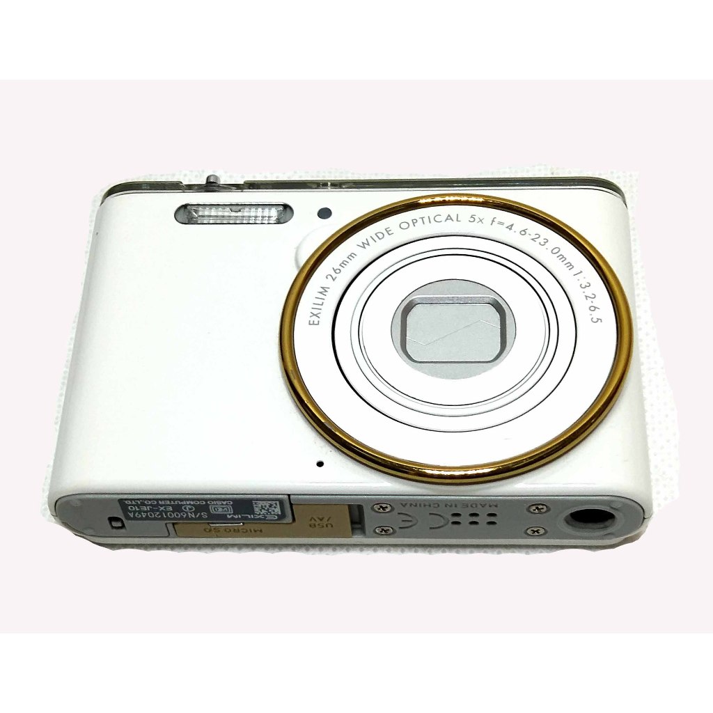 CASIO EXILIM EX-JE10 16.1MP Mega Pixels 5X Optical Zoom Wide Angle