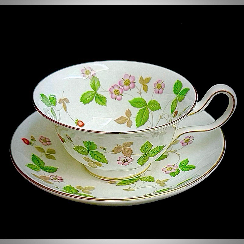 Wedgwood's masterpiece comes in a new look--Wild Strawberry White