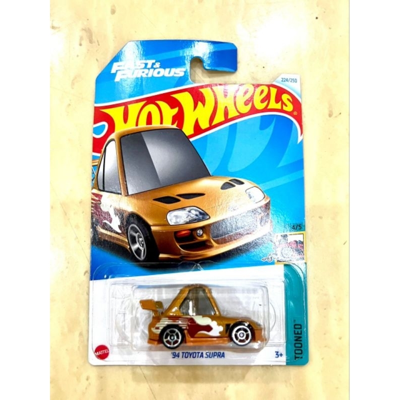 Miniatura Hot Wheels '94 Toyota Supra da Série Tooned Fast & Furious