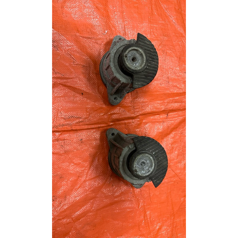 Mercedes Benz c class W204 engine mouting (price for 2pcs) | Shopee ...