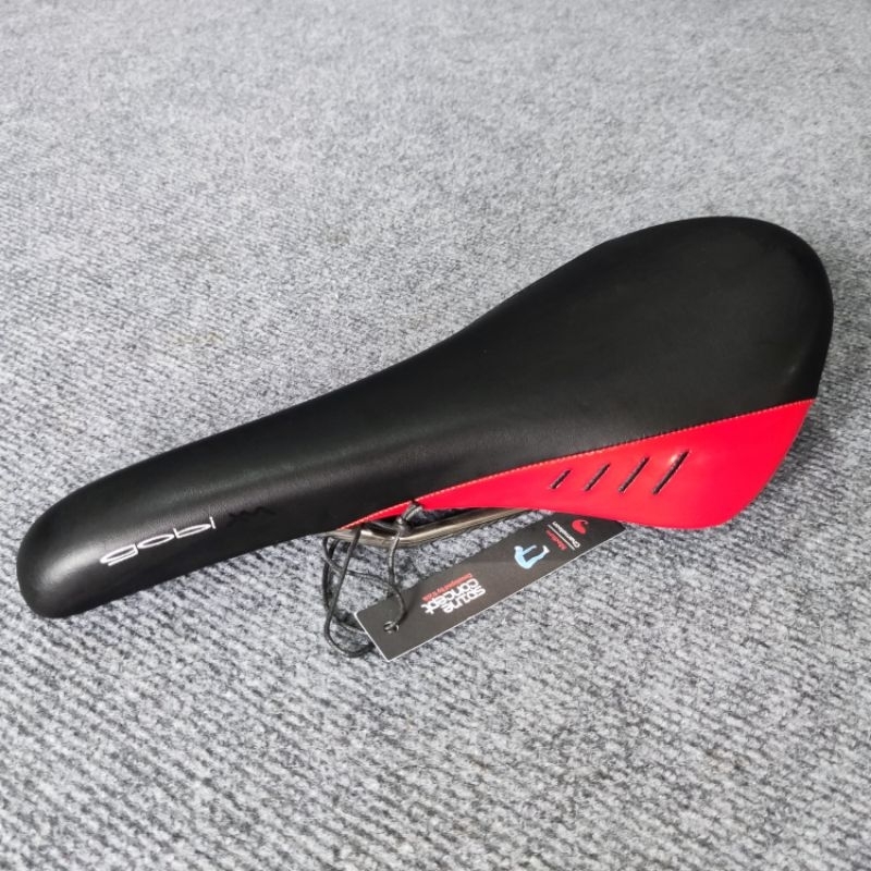 fi'zi:k Tundra 2 Saddle - I Know a Guy Bicycles