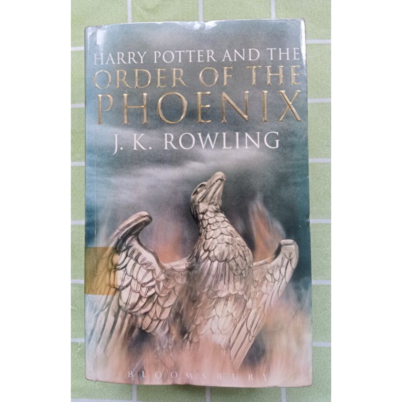 preloved HARRY POTTER AND THE ORDER OF THE PHOENIX j k Rowling | Shopee ...
