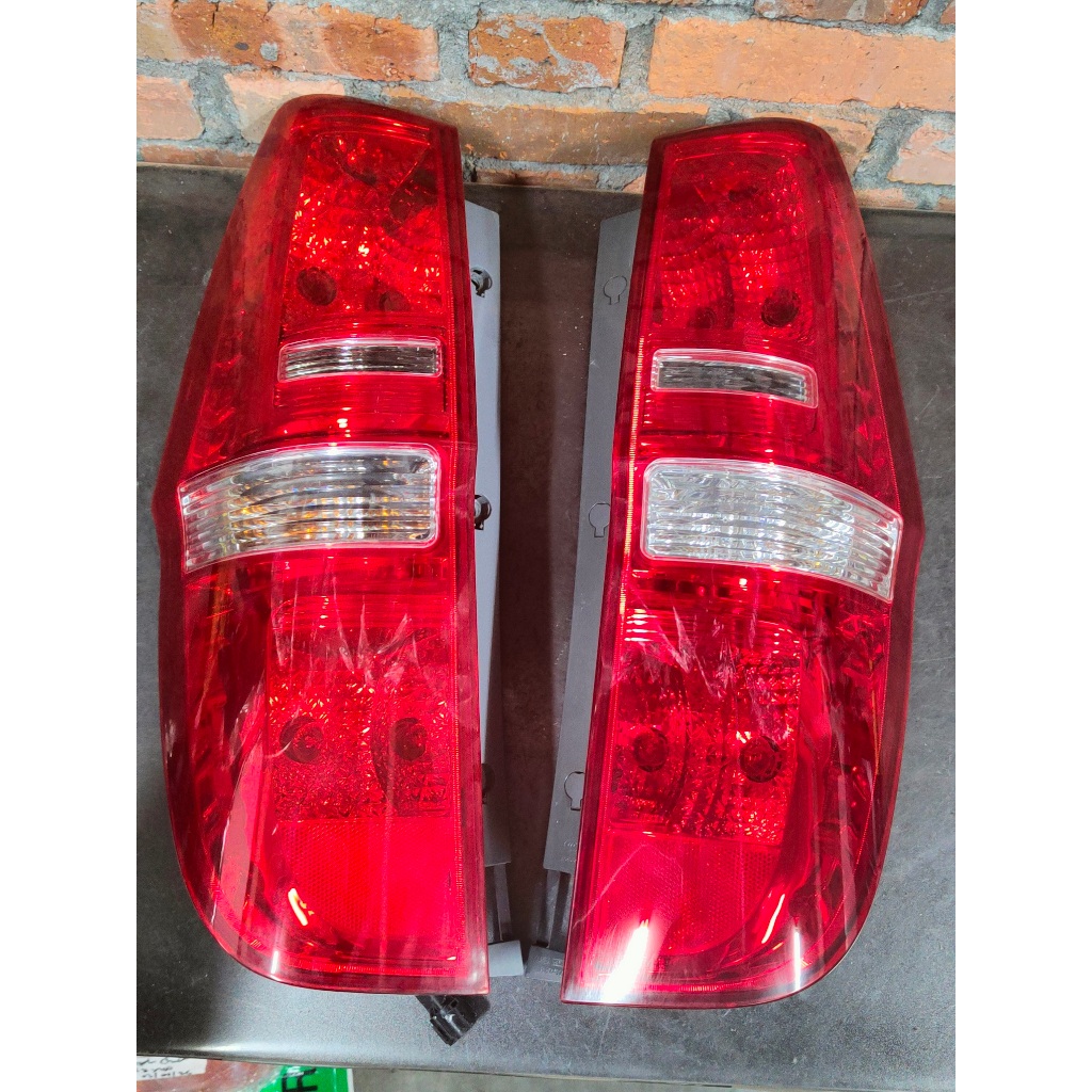 Original Korea Hyundai Starex H1 Rear Tail Lights Lamps Lampu Belakang ...