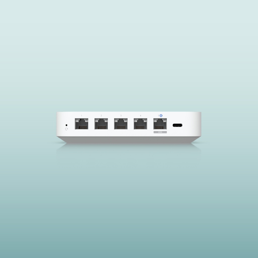 Ubiquiti UCG-Ultra – Compact UAP Cloud Gateway with Remote Management ...