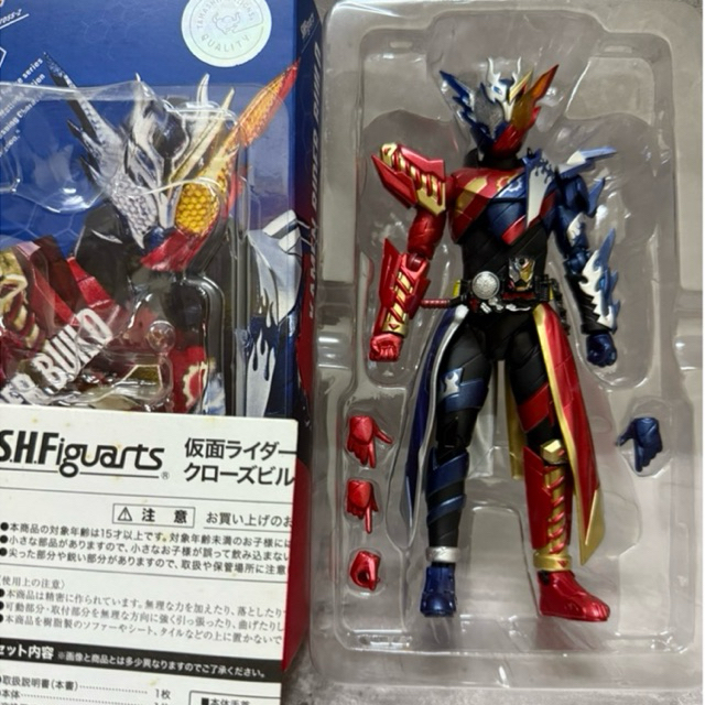 Shf Figuarts Shf Kamen Rider Build Cross Z Build Form Premium Bandai ...
